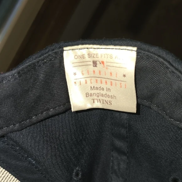 MLB Vintage Cleveland Indians Baseball Hat - Picture 2 of 6